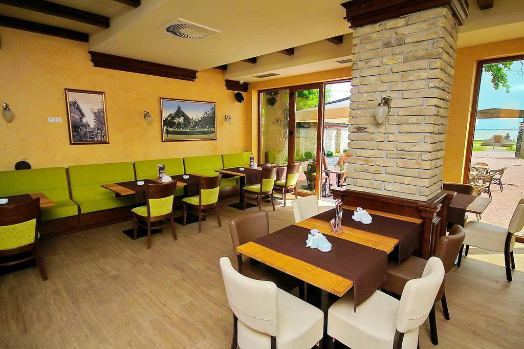 Hôtel Vila Palić Extérieur photo