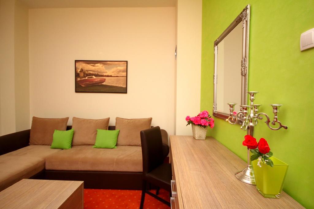 Hôtel Vila Palić Extérieur photo