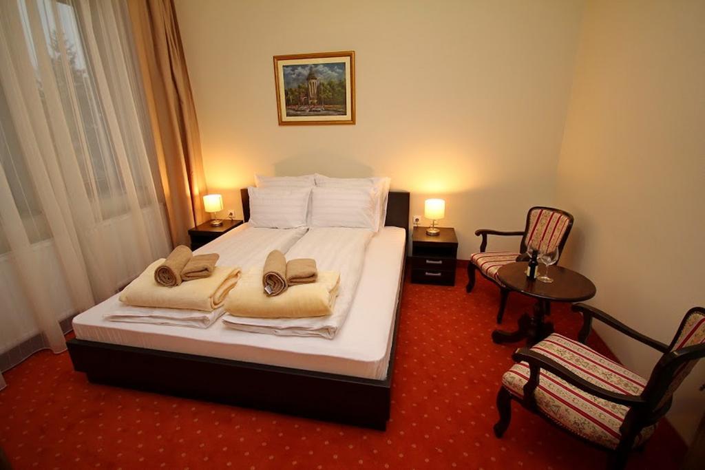 Hôtel Vila Palić Extérieur photo